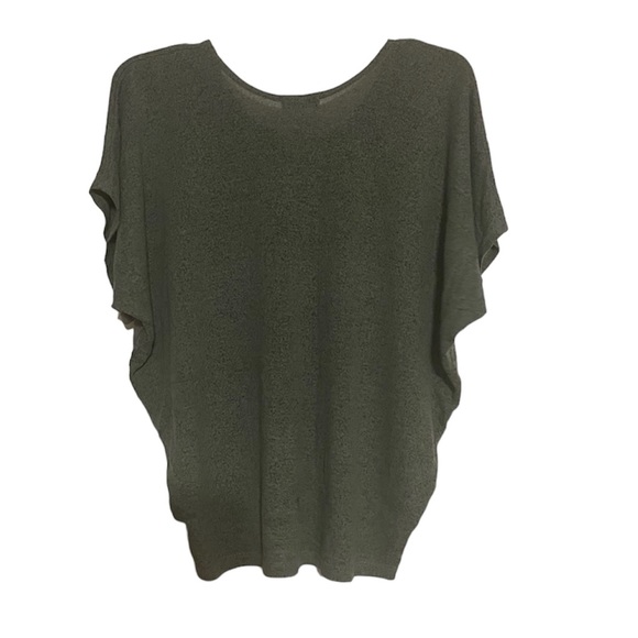 Green Top - Picture 2 of 5